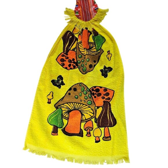 Vintage Cannon Merry Mushroom Kitchen Hand Towel Yellow - Picture 1 of 14